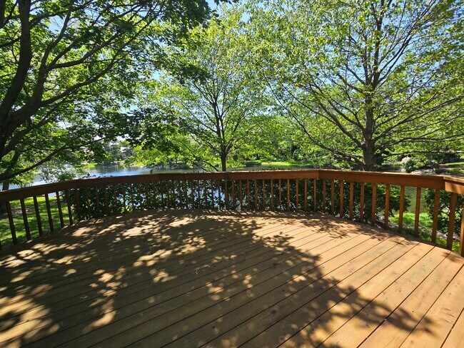 Building Photo - 2286 Brookside Ln