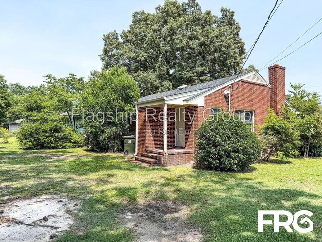 Building Photo - 613 Pittman St