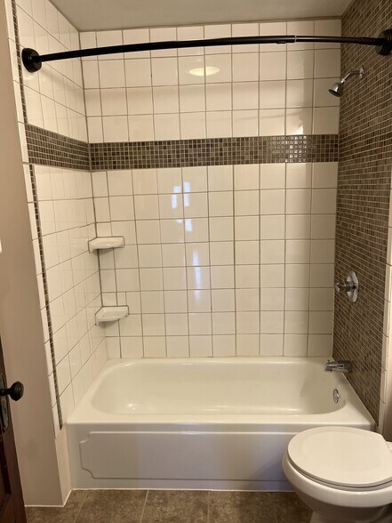 Building Photo - 720 Bellefonte Avenue