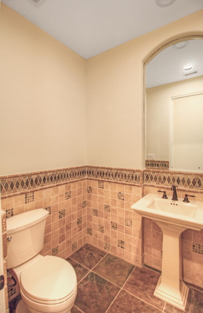 Building Photo - 81075 Giacomo Way