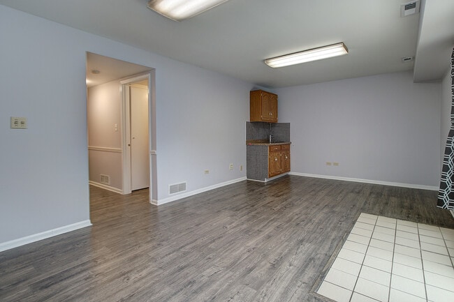 Building Photo - 24218 W Main St