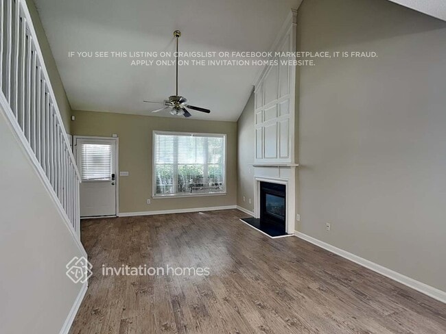 Building Photo - 1609 Heyford Cir NW