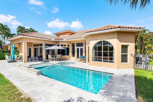 Building Photo - 3381 Lago De Talavera