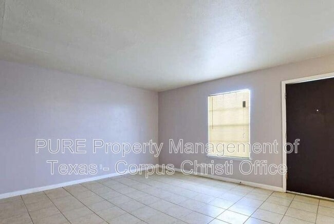 Building Photo - 3535 Cottonwood St
