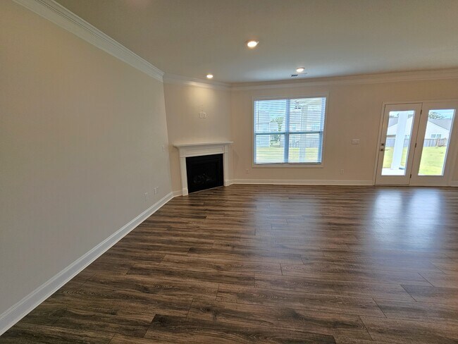 Building Photo - 5451 Cherwell Ave