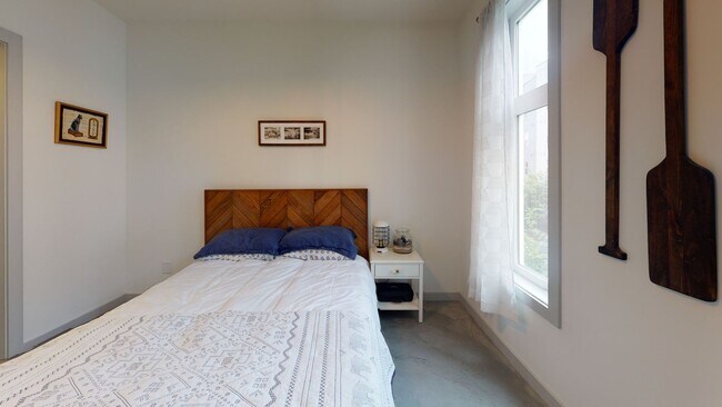 Building Photo - Coming Soon! East Nashville off Gallatin R...