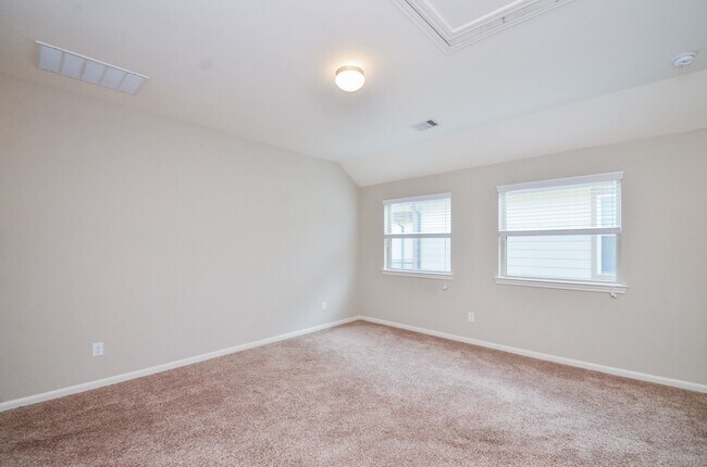 Building Photo - 1627 Summer City Dr