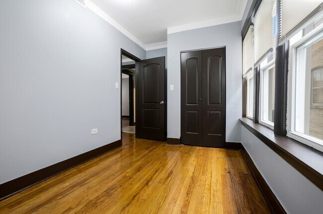 Building Photo - 8243 S Sangamon St