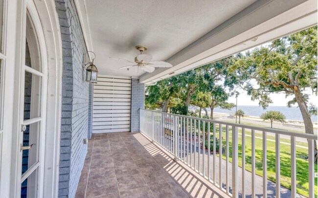 Building Photo - 1282 Beach Blvd