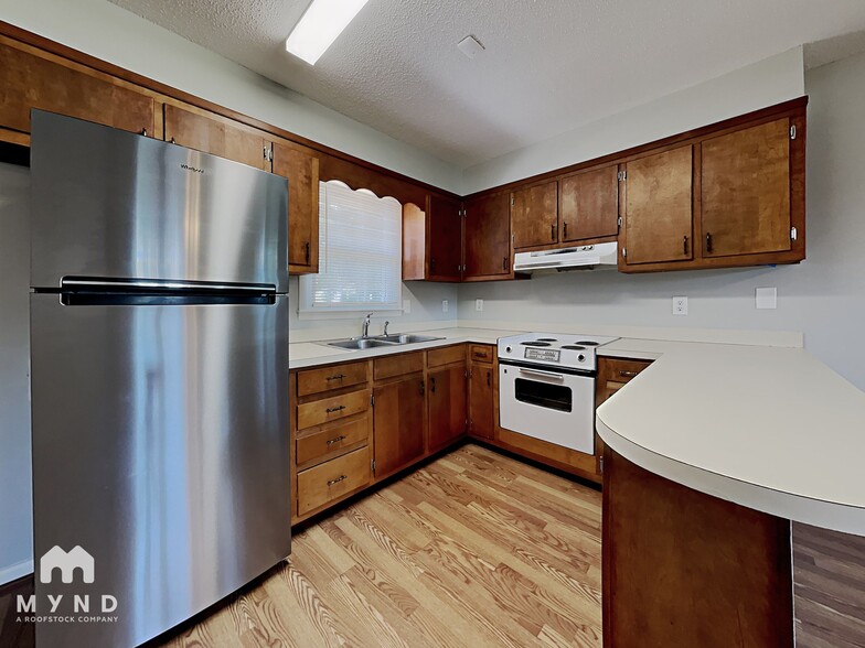 Building Photo - 207 Britt St