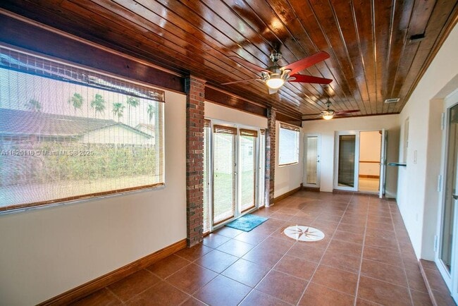 Building Photo - 1626 SW 139th Ave