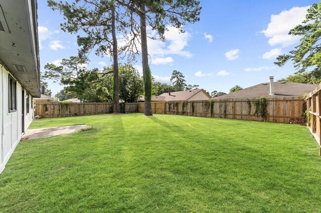Building Photo - 5507 Lynngate Dr