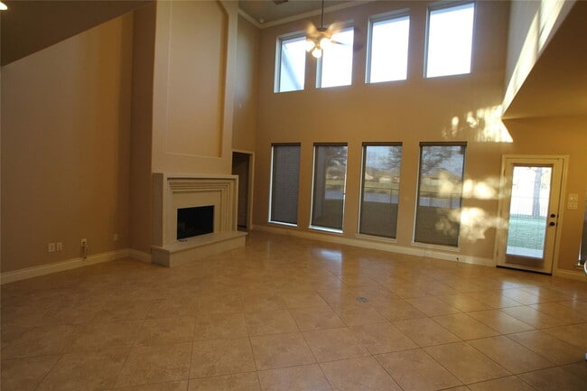 Building Photo - Biscayne Lake Drive, Pearland, TX 77584 - 4 BR 3.5 BA single-family home