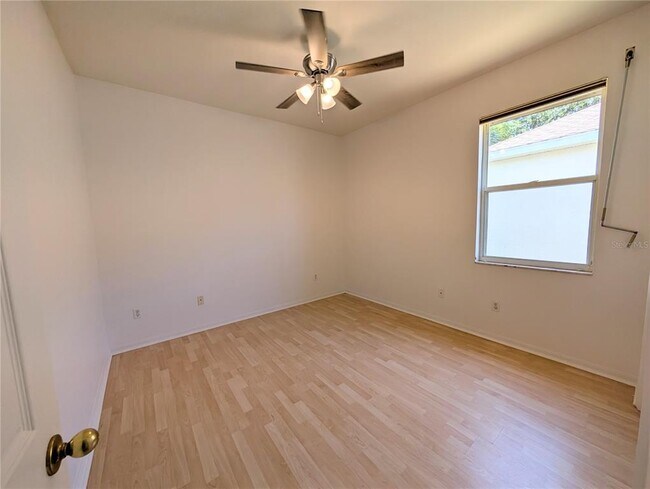 Building Photo - 5608 New Covington Dr