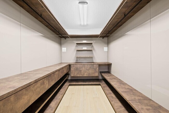 Building Photo - 861 Nafa Dr