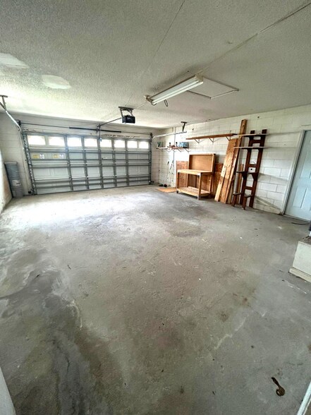 Building Photo - 3112 Headdress Dr