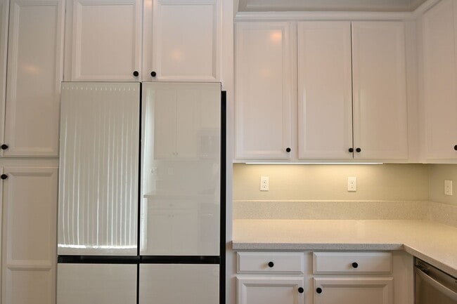 Building Photo - Stylish, Contemporary Campbell 4/2 home with Patio & Attached Garage