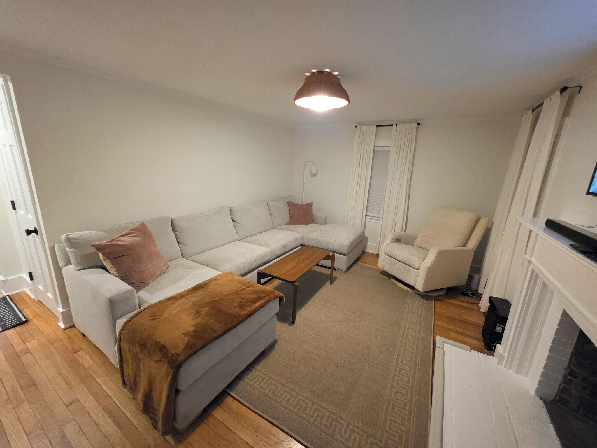 Building Photo - 56 Pilgrim Rd