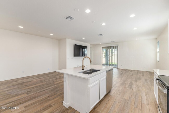 Building Photo - 2117 N 209th Ln