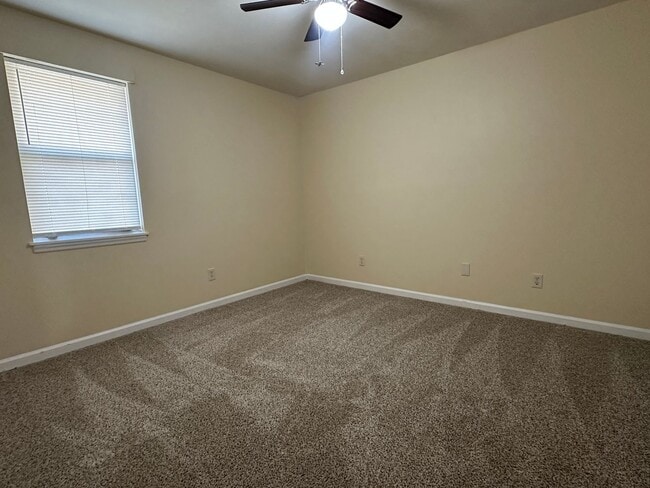 Building Photo - ~4613 Renee St