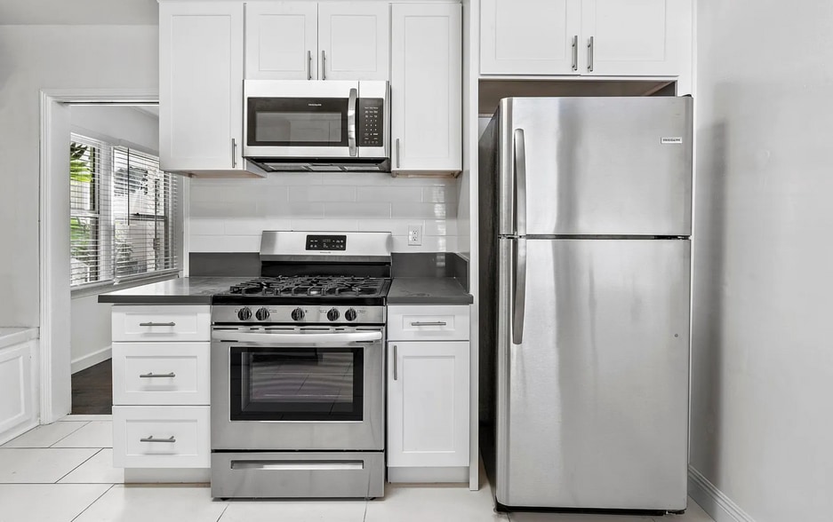 Building Photo - 5427 Kinston Ave