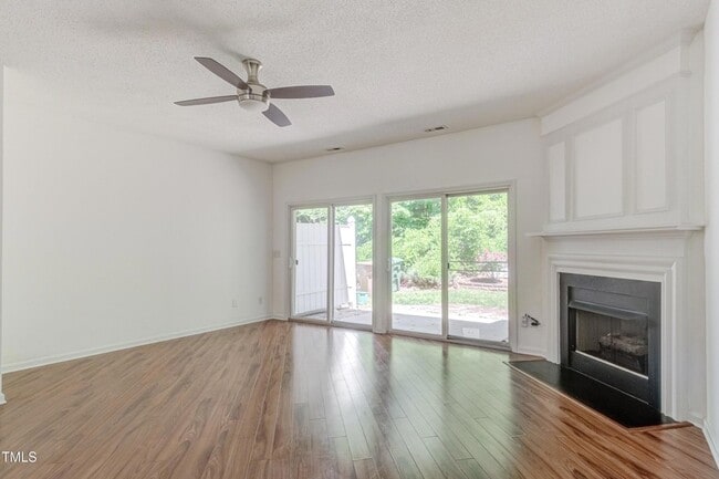 Building Photo - 306 Orchard Park Dr