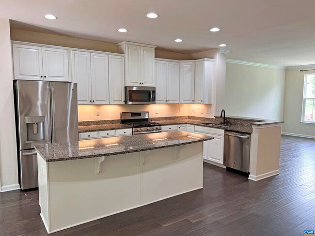 Building Photo - 2056 BethPage Ct