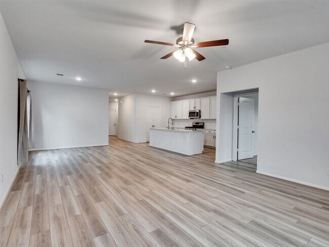 Building Photo - 13305 Dalvay Beach Dr