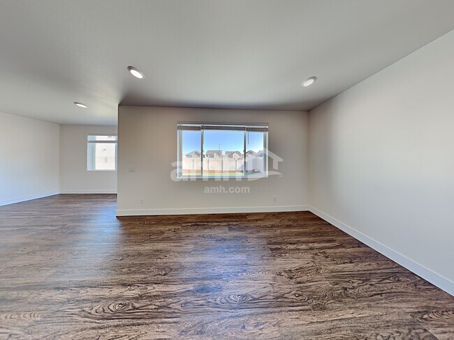 Building Photo - 19323 17th Ave Ct E