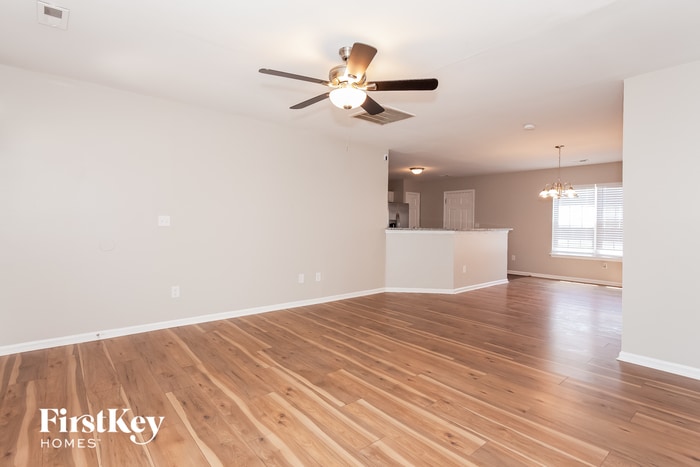 Building Photo - 1423 Peach Park Ln