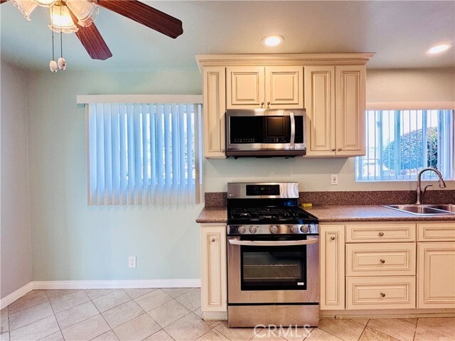 Building Photo - 11782 Azalea Ave