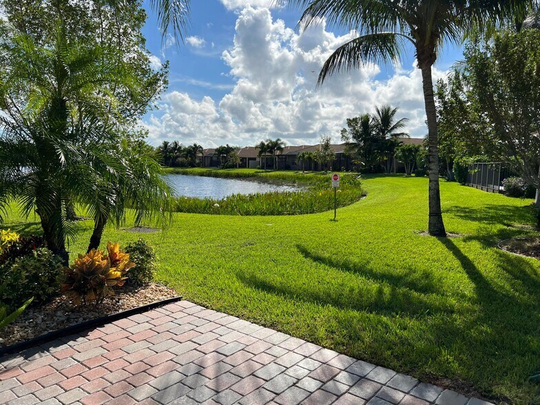 Building Photo - 8375 Cloud Peak Dr