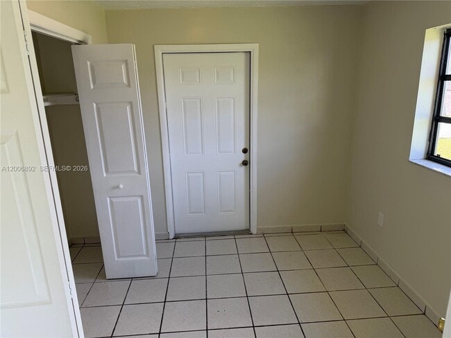 Building Photo - 10375 SW 152nd Terrace