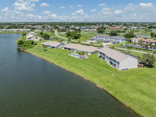 Building Photo - 26333 Nadir Rd