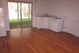 Large room West - 75 Wildcat Ln