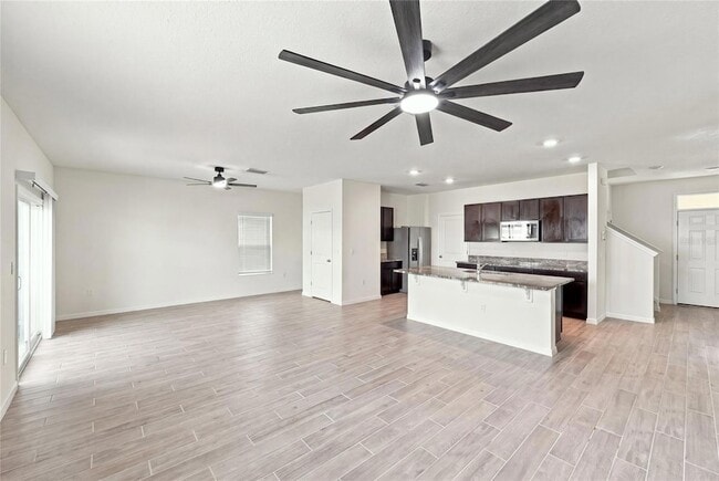 Building Photo - 5166 SW 48th Ln