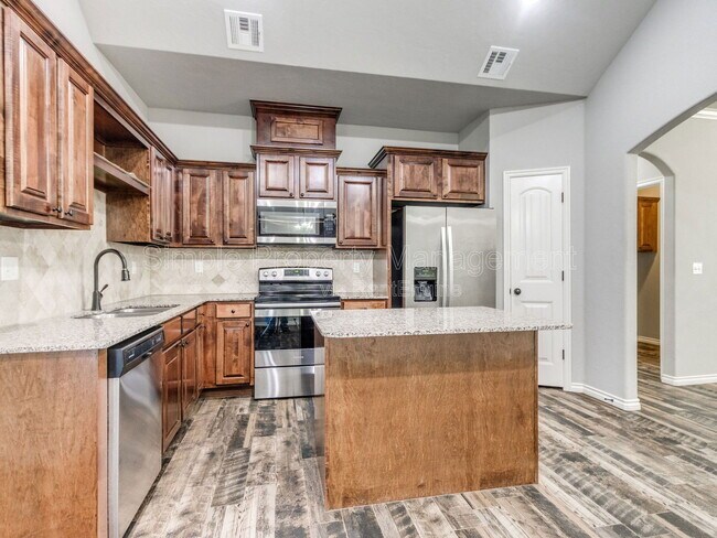 Building Photo - 20575 Pioneer Dr