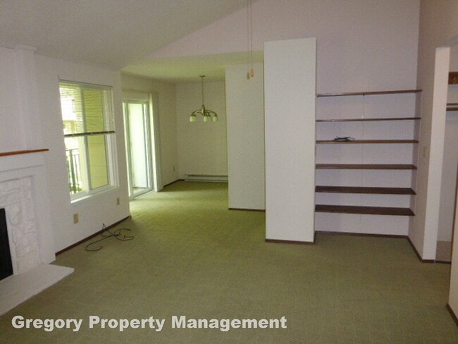 Building Photo - 12621 NE 130th Way