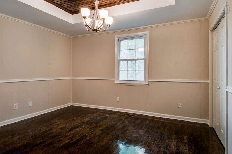 Master bedroom - 2402 Carter Avenue