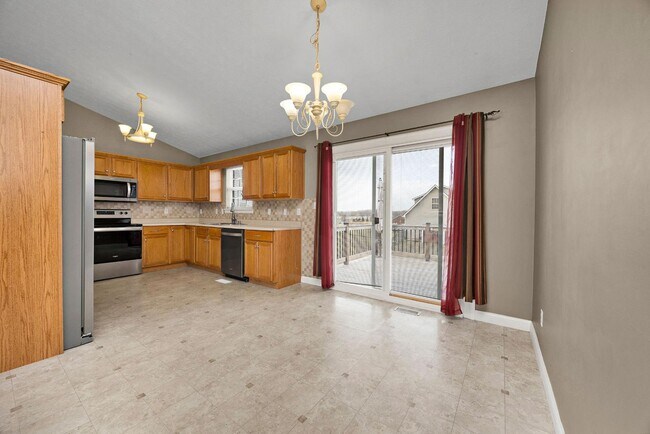 Building Photo - 73 Rosenberger Ln