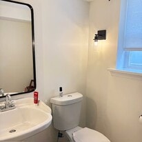 Building Photo - 5602 Hawthorne St