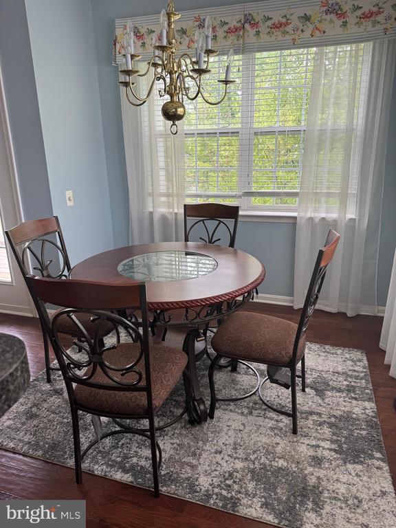 Building Photo - 2604 Chapel Lake Dr