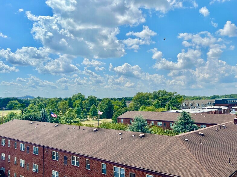 Building Photo - 1843 Hartranft St