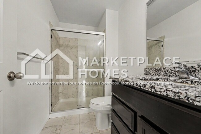 Building Photo - 4596 Bradley Cir