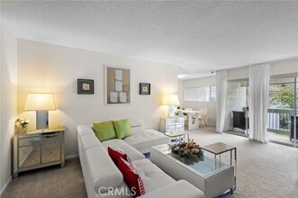 Building Photo - 4714 Park Granada