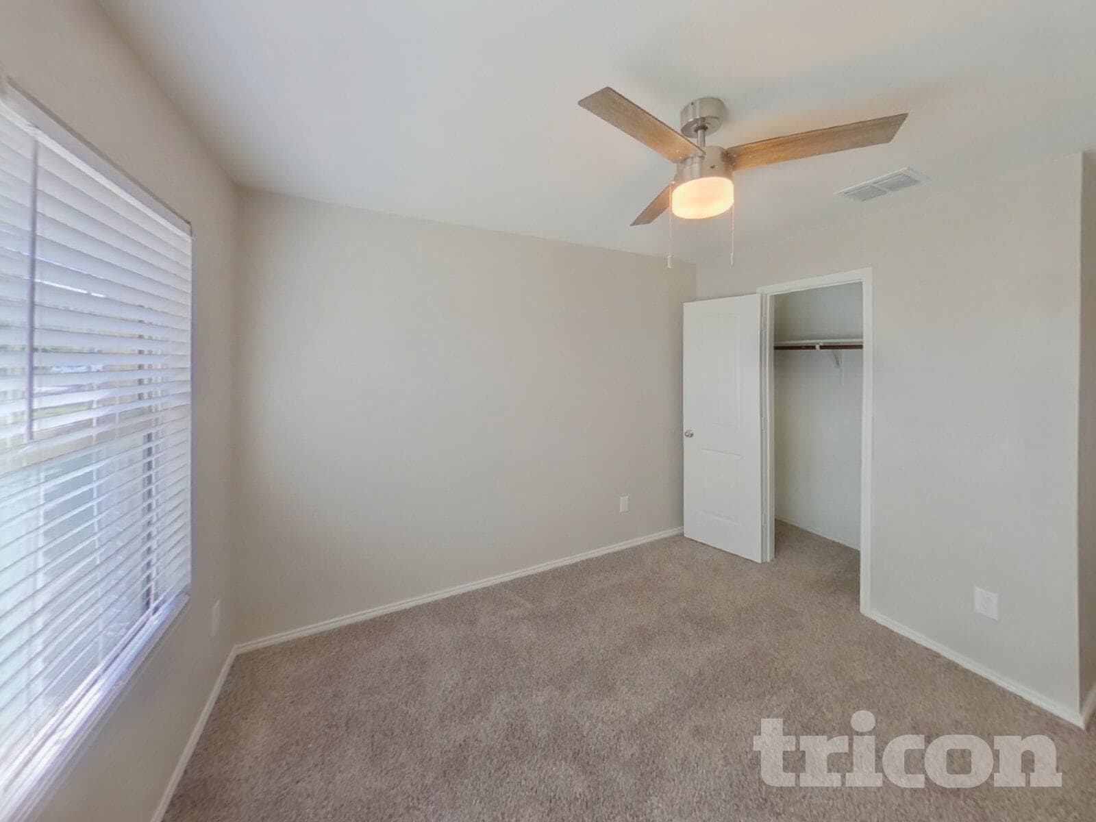 Building Photo - 746 Bayonet St