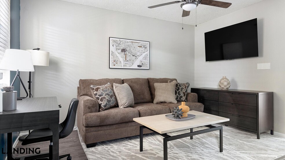 Building Photo - 130 Camino De Oro