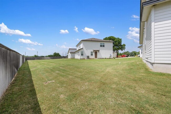 Building Photo - 308 E 20th St