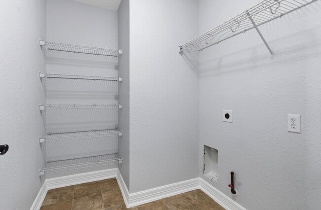 Building Photo - 3638 Fuller Bluff Dr