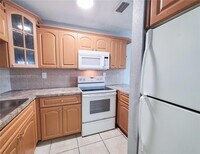 Building Photo - 1519 W 42nd Pl